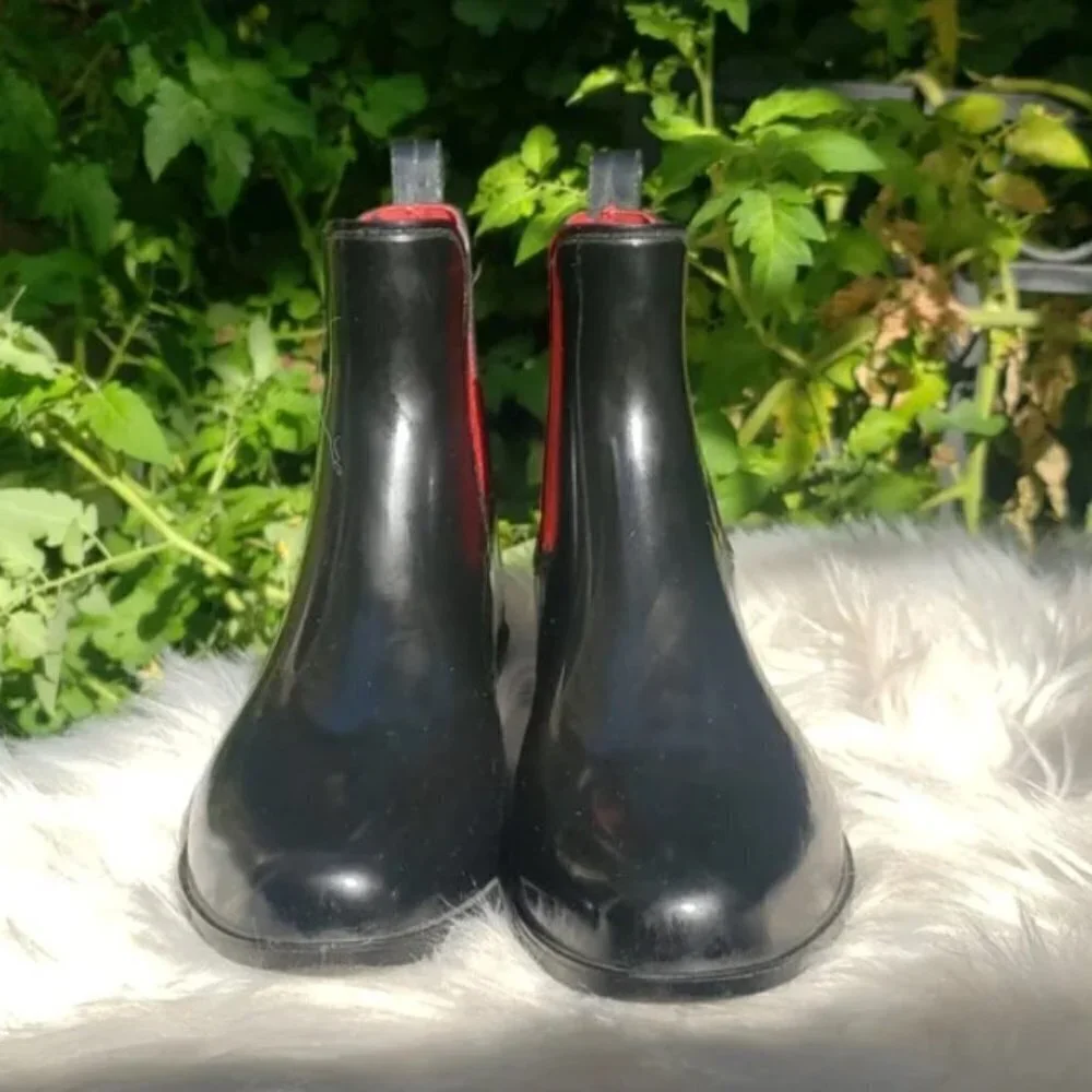 Lauren Ralph Lauren Tally Rain Boots black 5 red